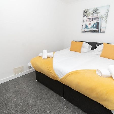 Business Friendly 3Br Home - King Size Beds & Centrally Located Свонсі Екстер'єр фото