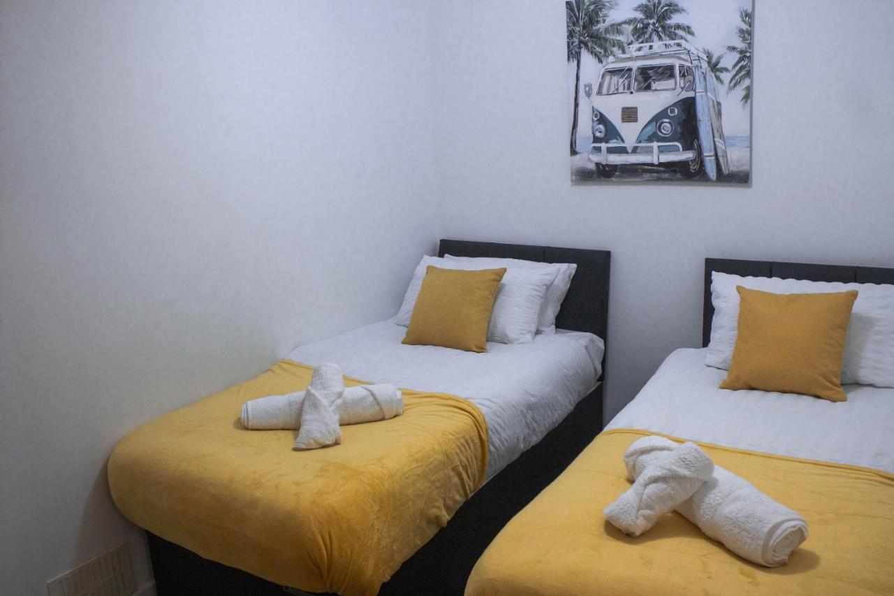 Business Friendly 3Br Home - King Size Beds & Centrally Located Свонсі Екстер'єр фото