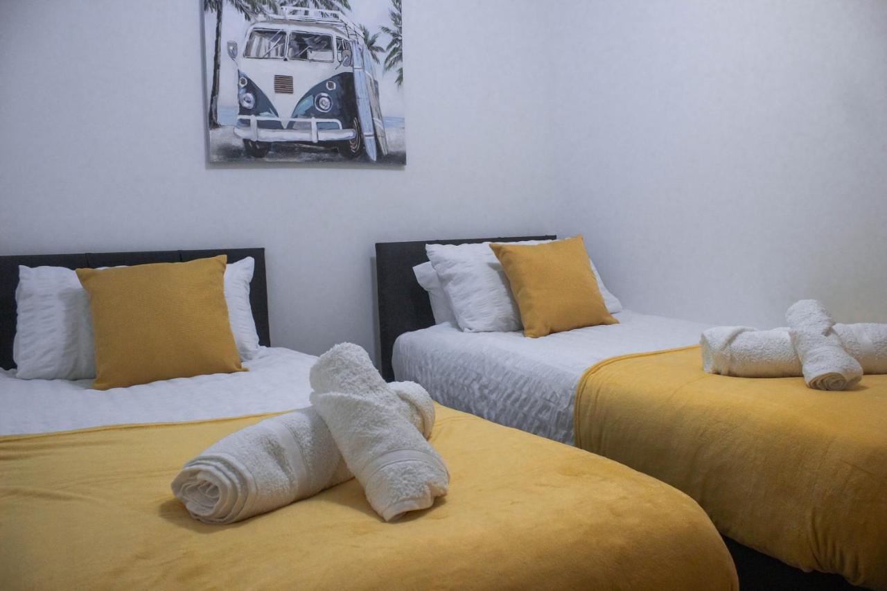 Business Friendly 3Br Home - King Size Beds & Centrally Located Свонсі Екстер'єр фото