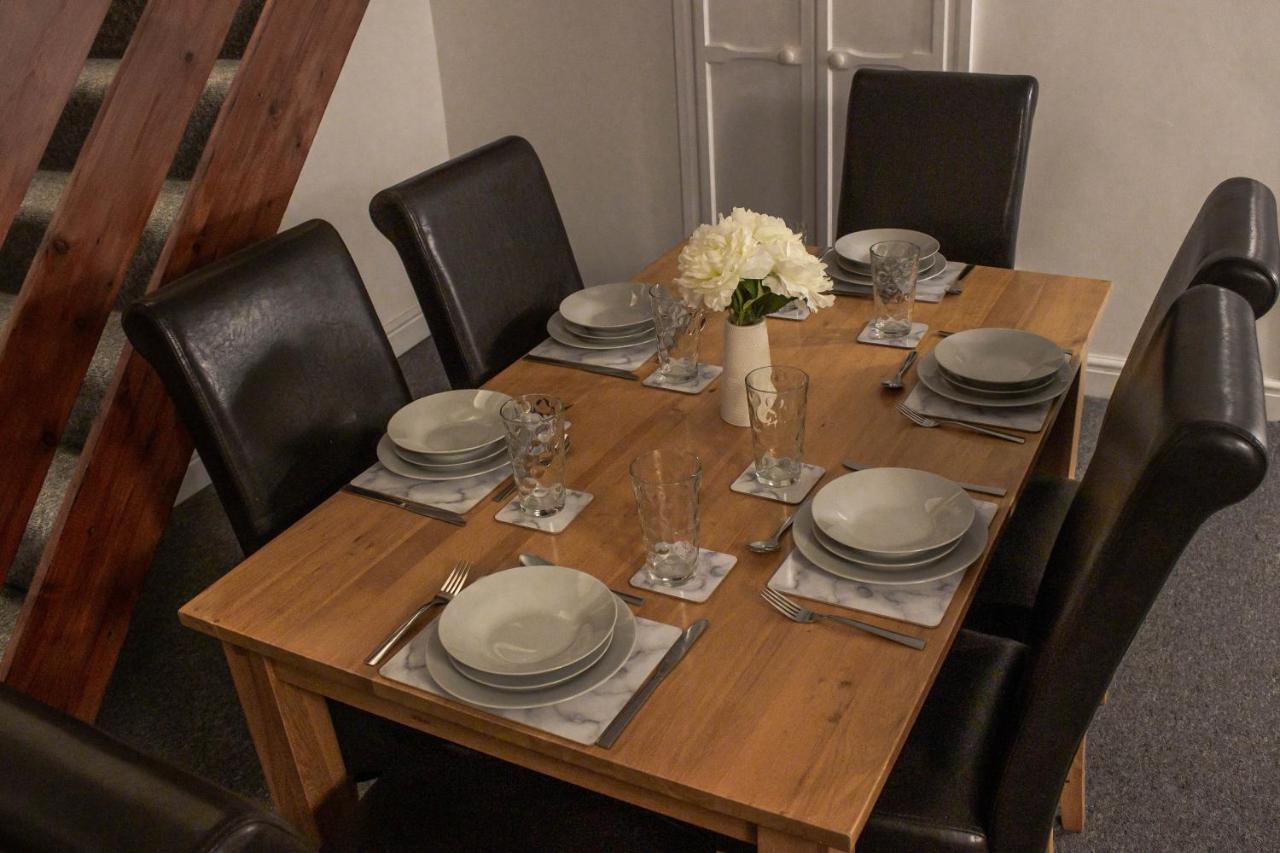 Business Friendly 3Br Home - King Size Beds & Centrally Located Свонсі Екстер'єр фото